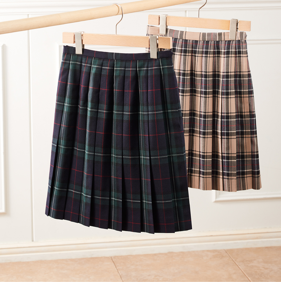 チェック柄をきれいに見せる定番プリーツ。